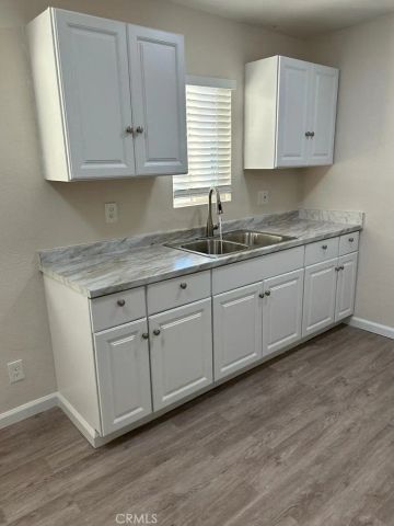 1213 W Brook, Santa Ana, CA 92703