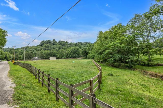 790 Blooming Grove Rd, Pulaski, TN 38478