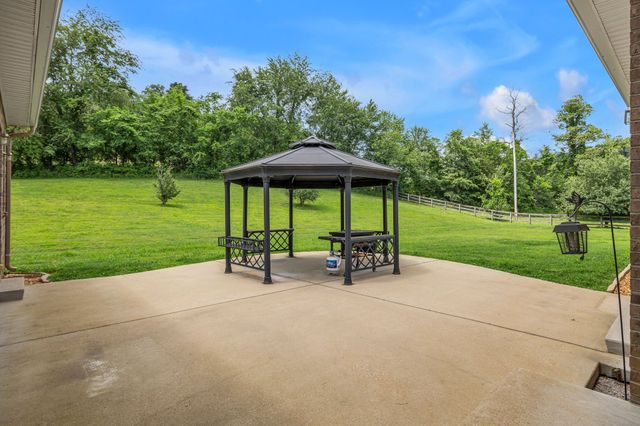 790 Blooming Grove Rd, Pulaski, TN 38478