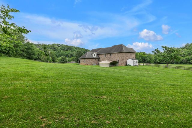 790 Blooming Grove Rd, Pulaski, TN 38478
