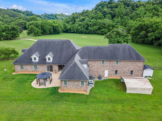 790 Blooming Grove Rd, Pulaski, TN 38478