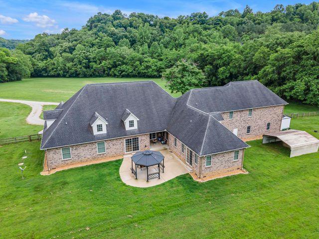 790 Blooming Grove Rd, Pulaski, TN 38478