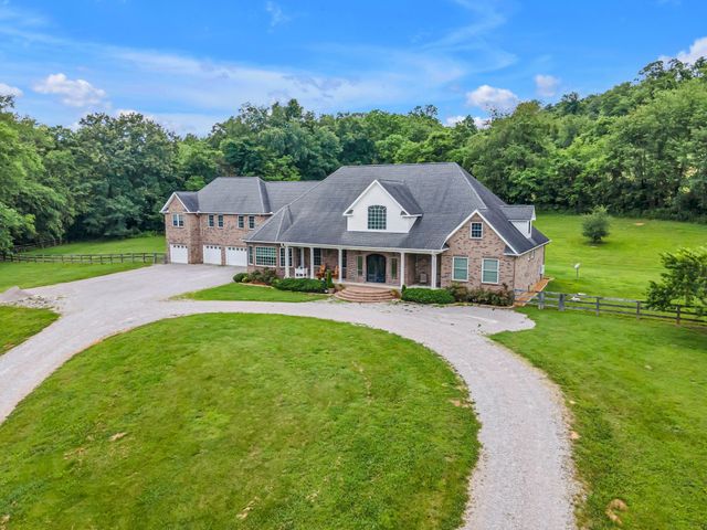 790 Blooming Grove Rd, Pulaski, TN 38478