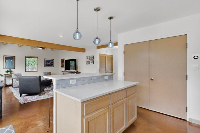 1701 W Alameda, Santa Fe, NM 87501