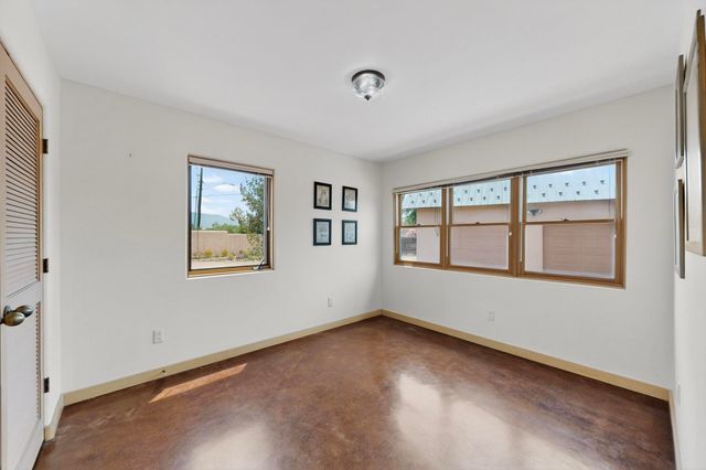 1701 W Alameda, Santa Fe, NM 87501
