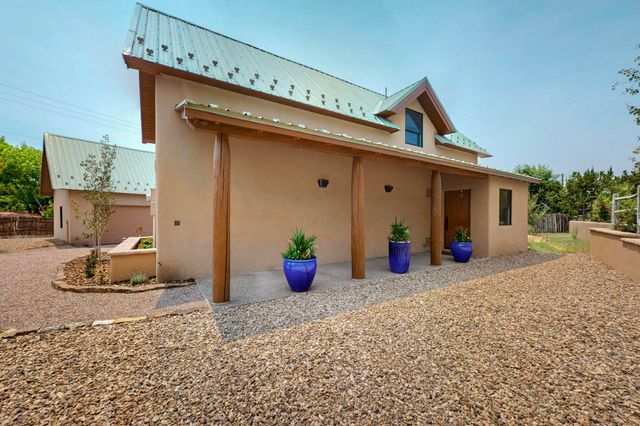 1701 W Alameda, Santa Fe, NM 87501