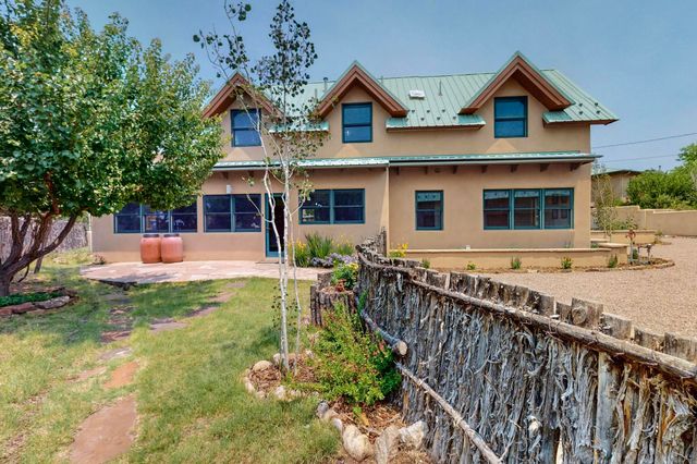 1701 W Alameda, Santa Fe, NM 87501
