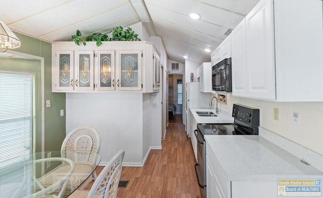 822 W Oyster Dr., Port Isabel, TX 78578