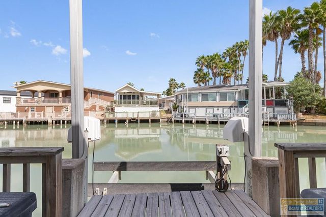 822 W Oyster Dr., Port Isabel, TX 78578