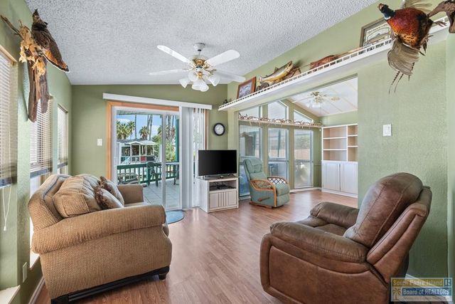 822 W Oyster Dr., Port Isabel, TX 78578