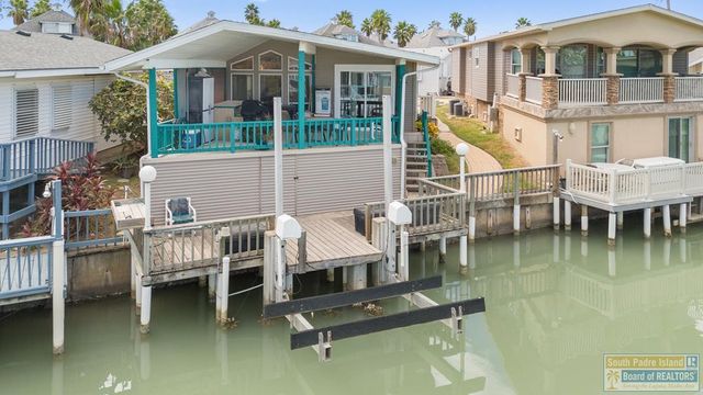 822 W Oyster Dr., Port Isabel, TX 78578