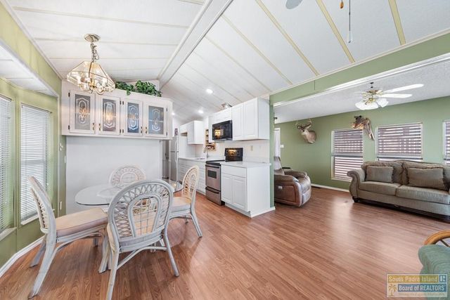 822 W Oyster Dr., Port Isabel, TX 78578