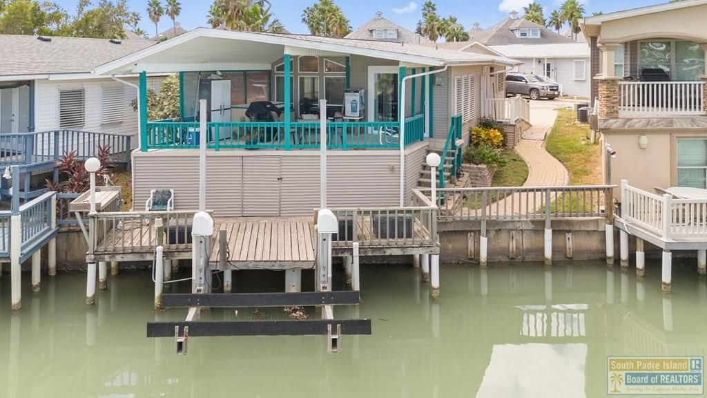 822 W Oyster Dr., Port Isabel, TX 78578