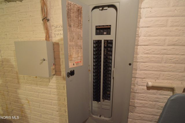 6344 N River Road, Waterville, OH 43566