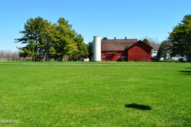 6344 N River Road, Waterville, OH 43566