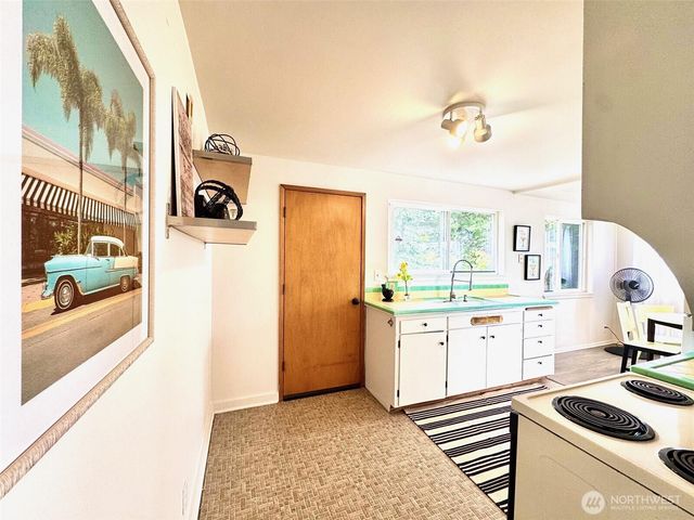 5202 N Highland Street, Ruston, WA 98407