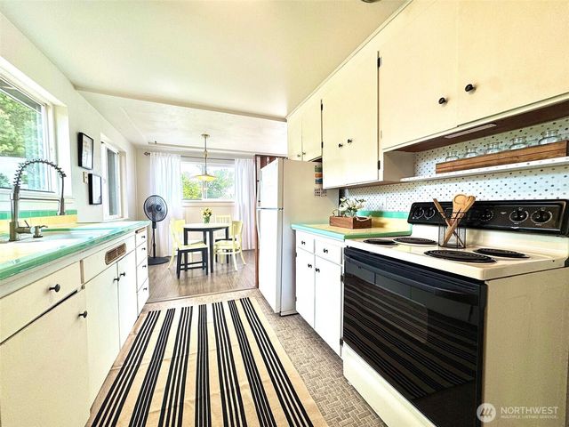 5202 N Highland Street, Ruston, WA 98407