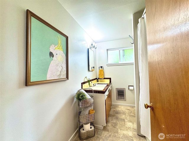 5202 N Highland Street, Ruston, WA 98407