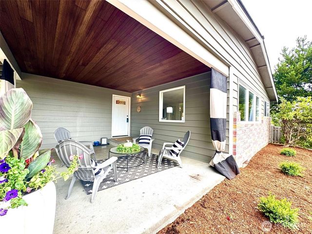 5202 N Highland Street, Ruston, WA 98407