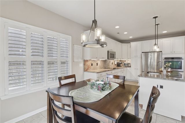 122 Liberty Ln, Freedom, PA 15042