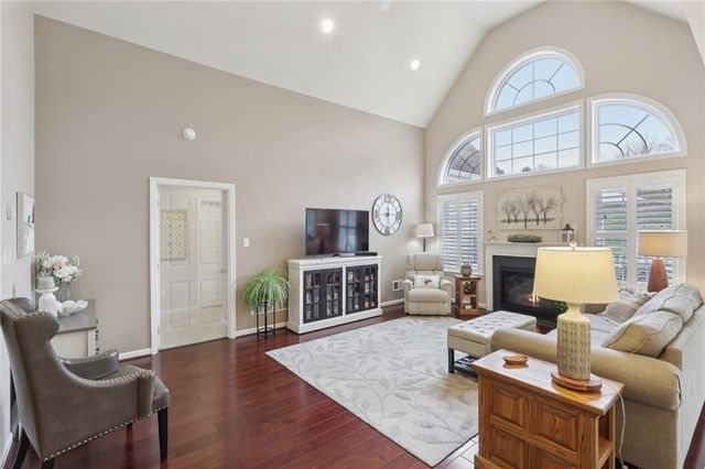 122 Liberty Ln, Freedom, PA 15042