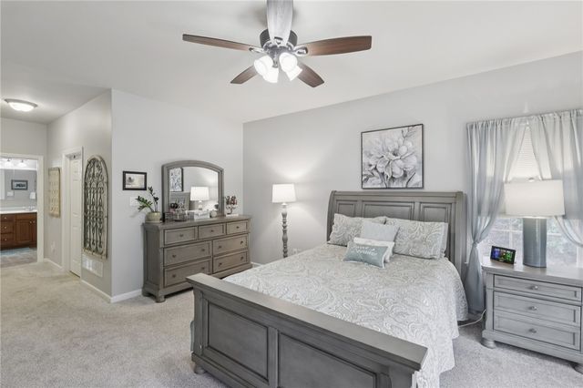 122 Liberty Ln, Freedom, PA 15042