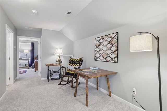 122 Liberty Ln, Freedom, PA 15042