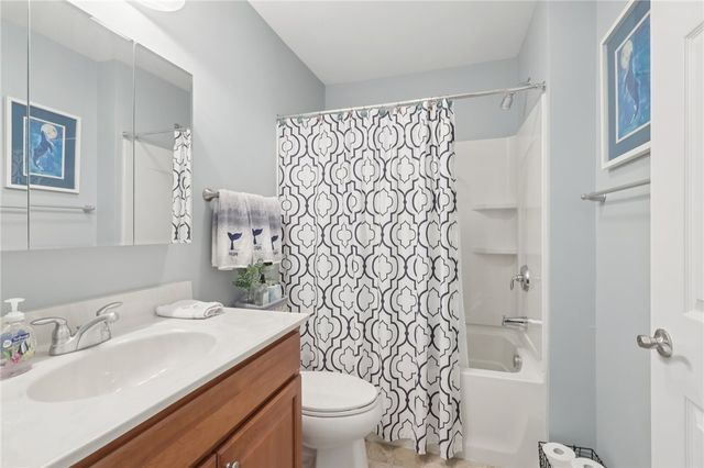 122 Liberty Ln, Freedom, PA 15042