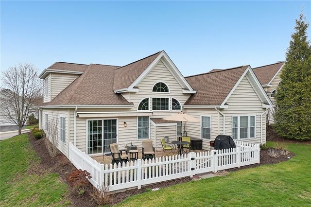 122 Liberty Ln, Freedom, PA 15042