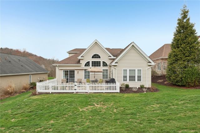 122 Liberty Ln, Freedom, PA 15042