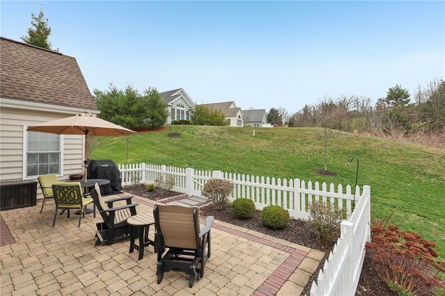 122 Liberty Ln, Freedom, PA 15042