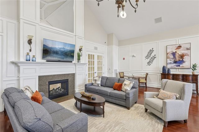 122 Liberty Ln, Freedom, PA 15042