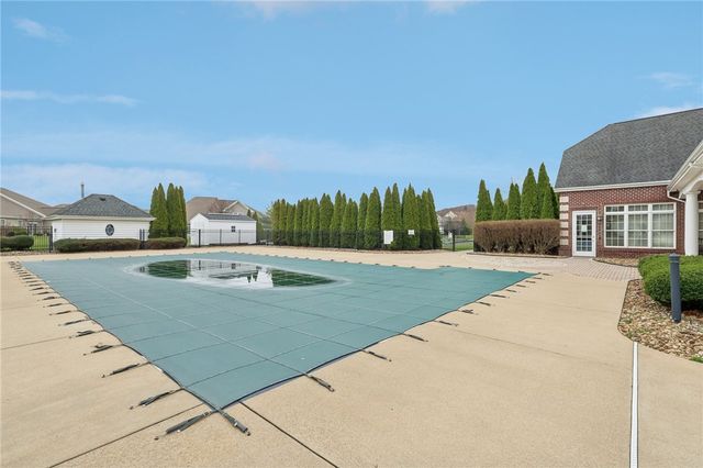 122 Liberty Ln, Freedom, PA 15042