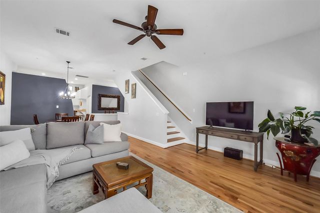 8715 Meadowcroft Drive 1102, Houston, TX 77063