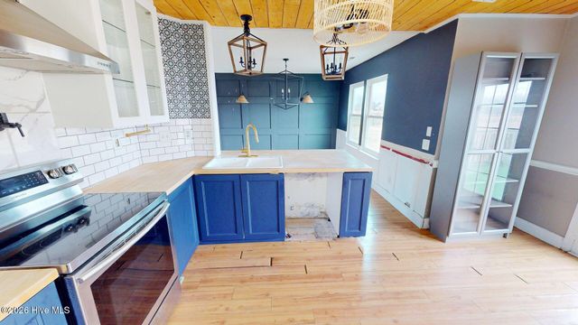 191 Eagle Creek Road, Moyock, NC 27958