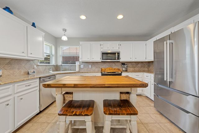 2800 Concho Bend Drive, Waco, TX 76712