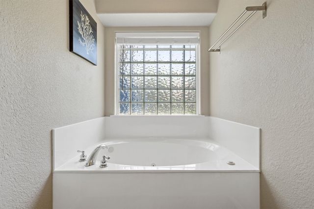 2800 Concho Bend Drive, Waco, TX 76712