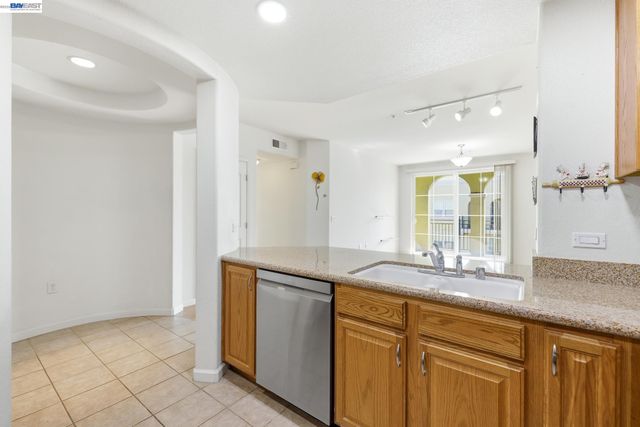 600 S Abel St 509, Milpitas, CA 95035
