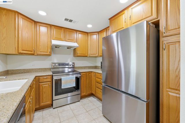 600 S Abel St 509, Milpitas, CA 95035