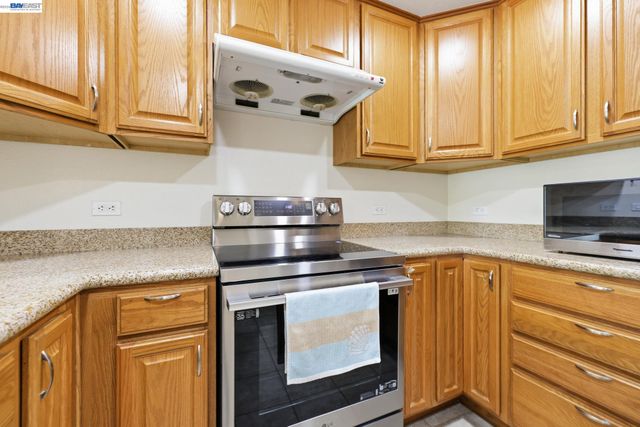 600 S Abel St 509, Milpitas, CA 95035