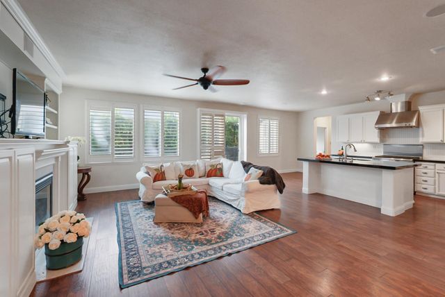 1232 Paseo Belleza, Turlock, CA 95382