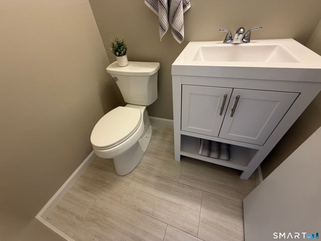 7 Homestead Lane 7, Brookfield, CT 06804