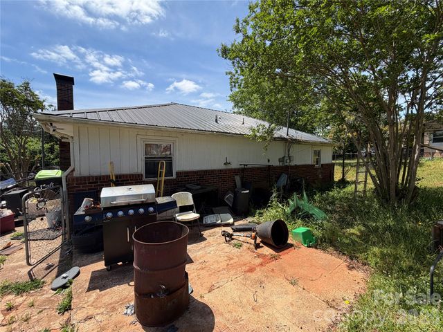 111 Akers Landing, Ellenboro, NC 28040
