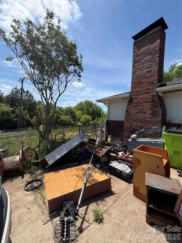 111 Akers Landing, Ellenboro, NC 28040