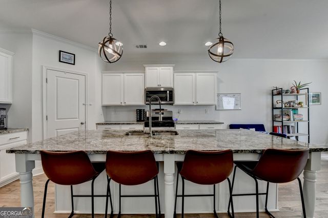 2129 Charmond Drive, Monroe, GA 30656