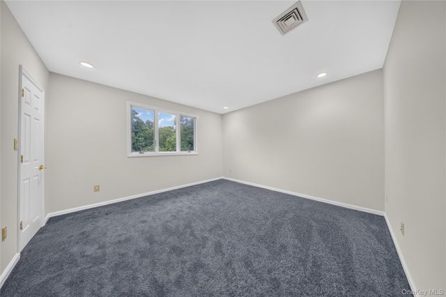 71-57 Douglaston Parkway, Little Neck, NY 11362