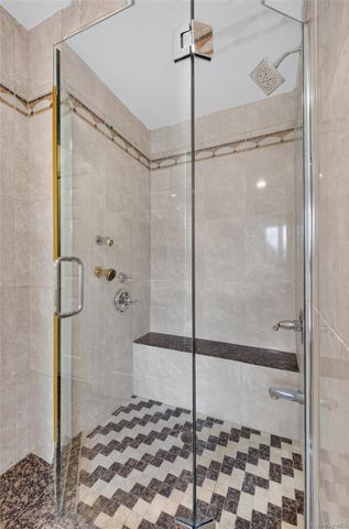 71-57 Douglaston Parkway, Little Neck, NY 11362