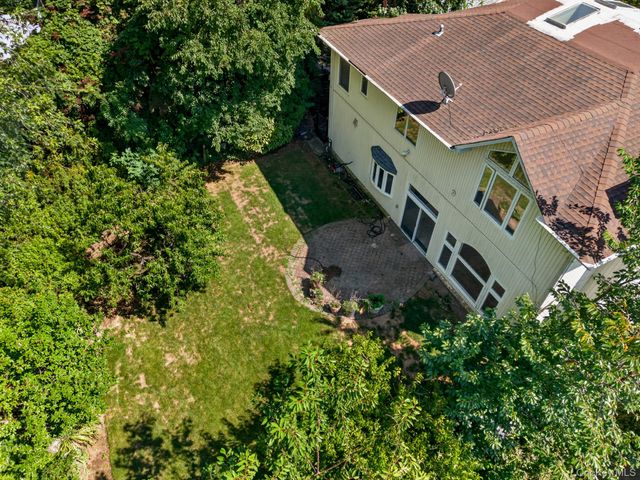 71-57 Douglaston Parkway, Little Neck, NY 11362