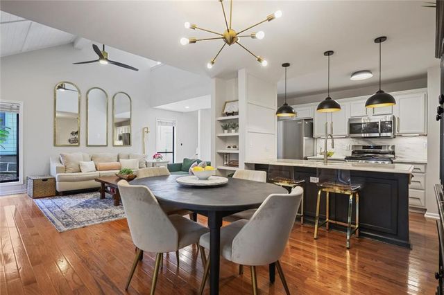 1032 Creatwood Circle, Smyrna, GA 30080