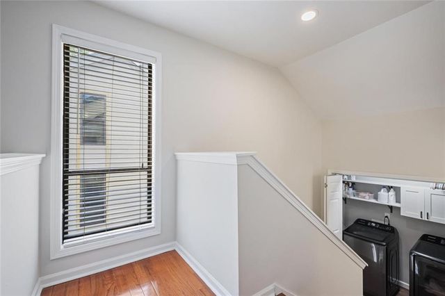 1032 Creatwood Circle, Smyrna, GA 30080